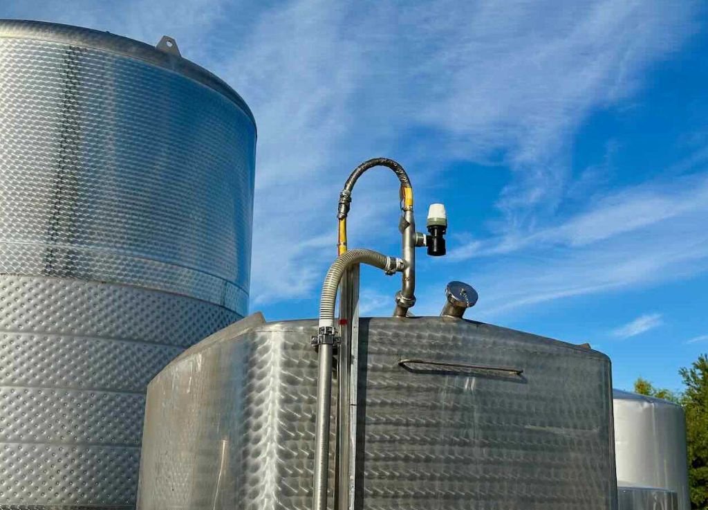 Sonstige Obsttechnik & Weinbautechnik Türe ait Sonstige | ERNST MÖSCHLE - Cuve inox rectangulaire - 8 300, Gebrauchtmaschine içinde Monteux (resim 3)